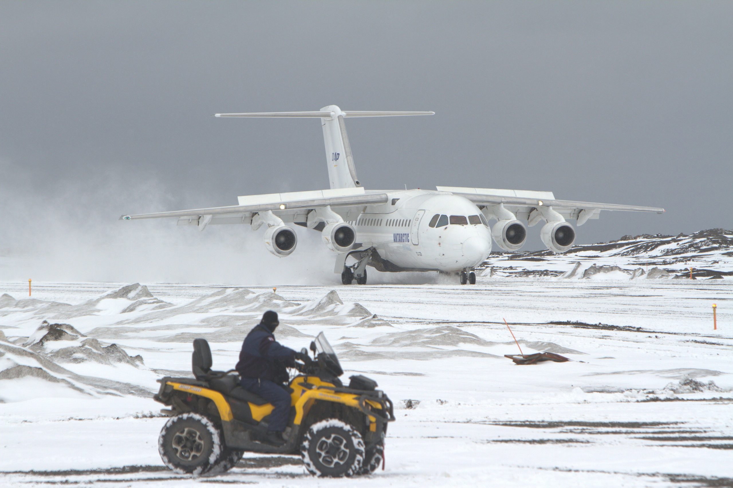 Flight landing in Antarctica