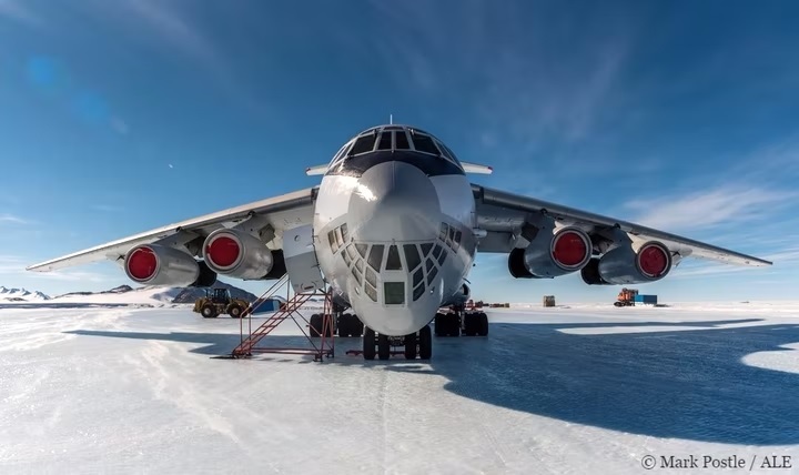 Fly to Antarctica in the Ilyushin IL-76 TD