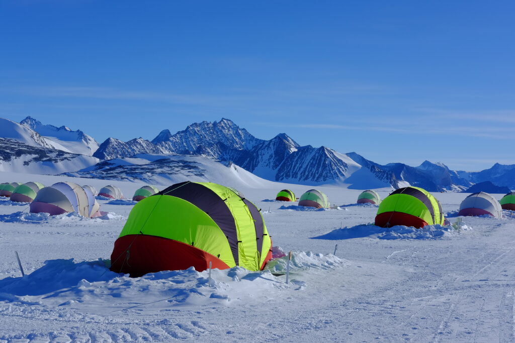 union glacier camping tent