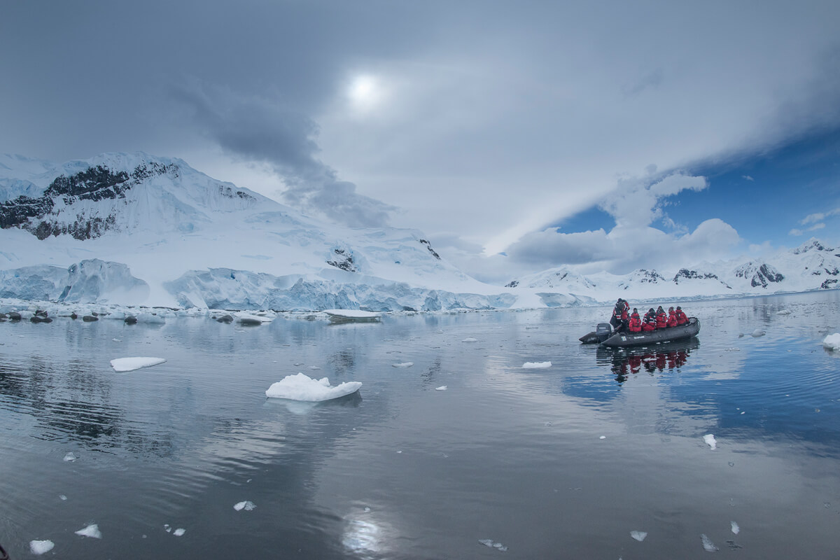 See the Antarctic from the vantage point of a true expedition leader